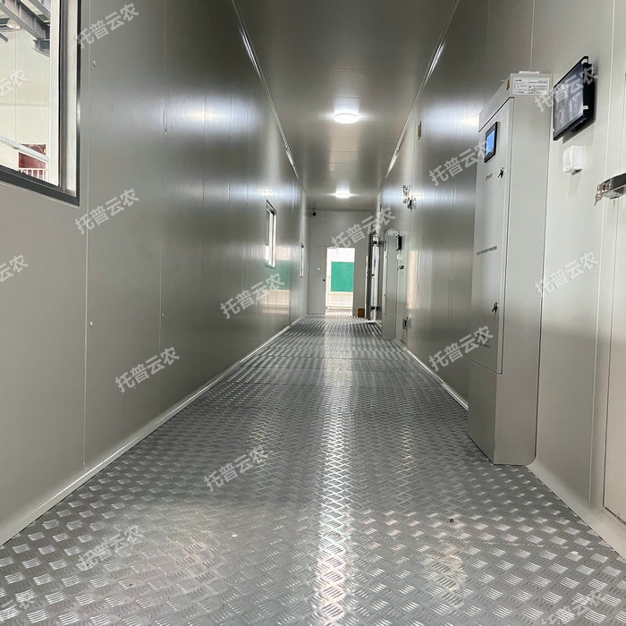 1758850625779148.jpg 种质资源库 走廊视角.jpg